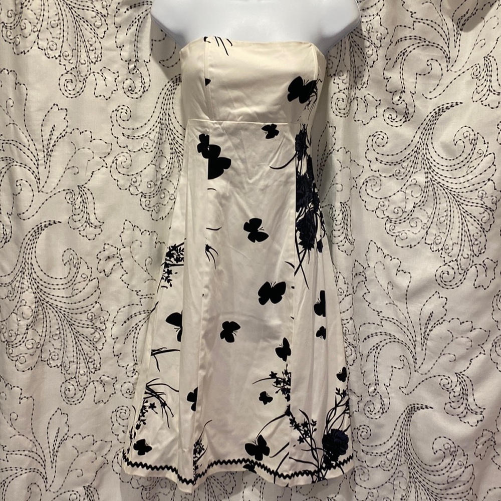Moda International butterfly dress size 6